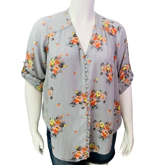 Torrid Womens Harper Challis Blouse Gray Floral Button Loop Plus Size 3 | 3X - Picture 2 of 13